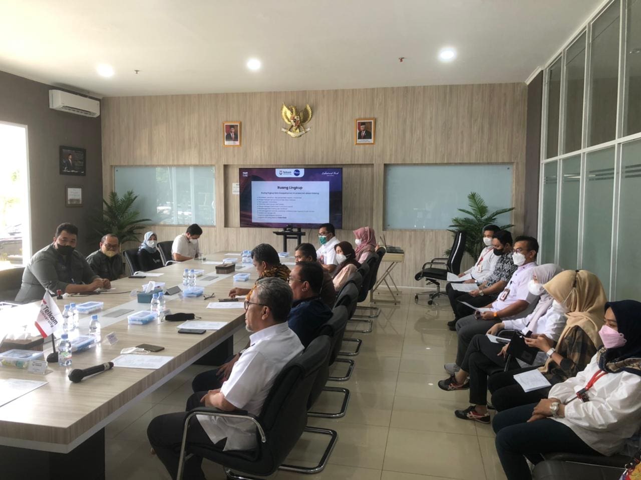Diskusi Potensi Kerjasama Universitas Telkom dan PT Poca Jaringan Solusi Diskusi Potensi Kerjasama Universitas Telkom dan PT Poca Jaringan Solusi