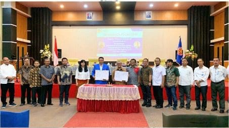 Penandatanganan MOU antara TelU dengan Universitas Tadulako Palu