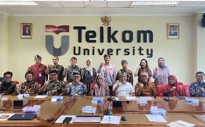 Kunjungan KNIU ke Telkom University