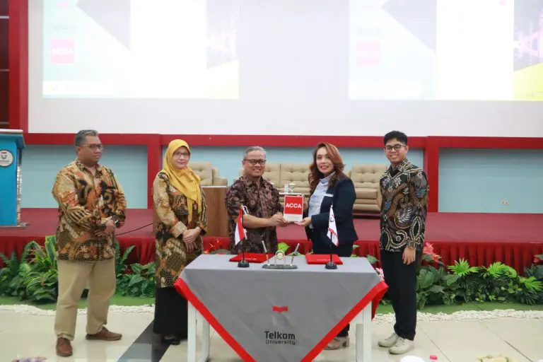 Telkom University & ACCA Menjalin Kerja Sama