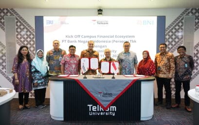 Penandatanganan MOU antara TelU dengan BNI